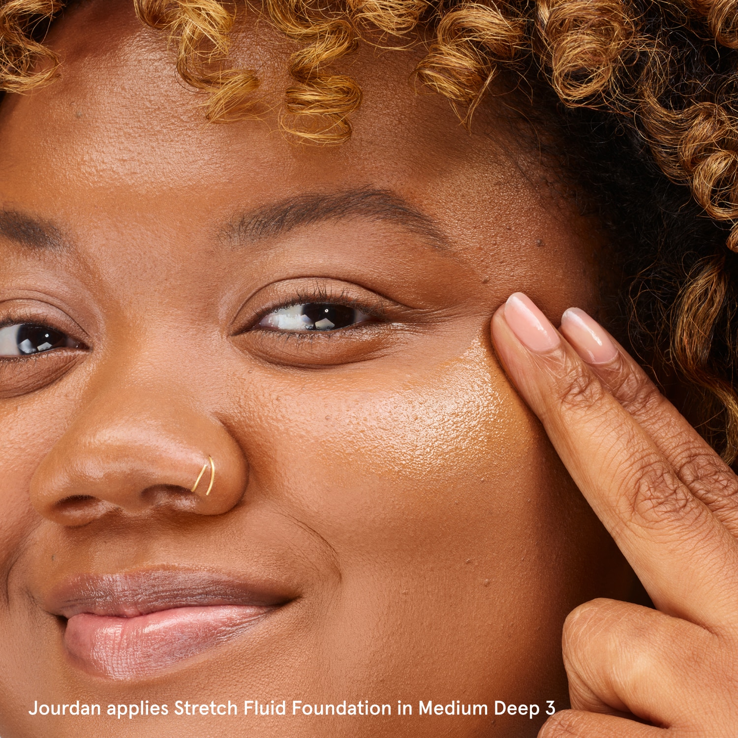 STRETCH FOUNDATION (BASE DE MAQUILLAJE PARA ROSTRO)